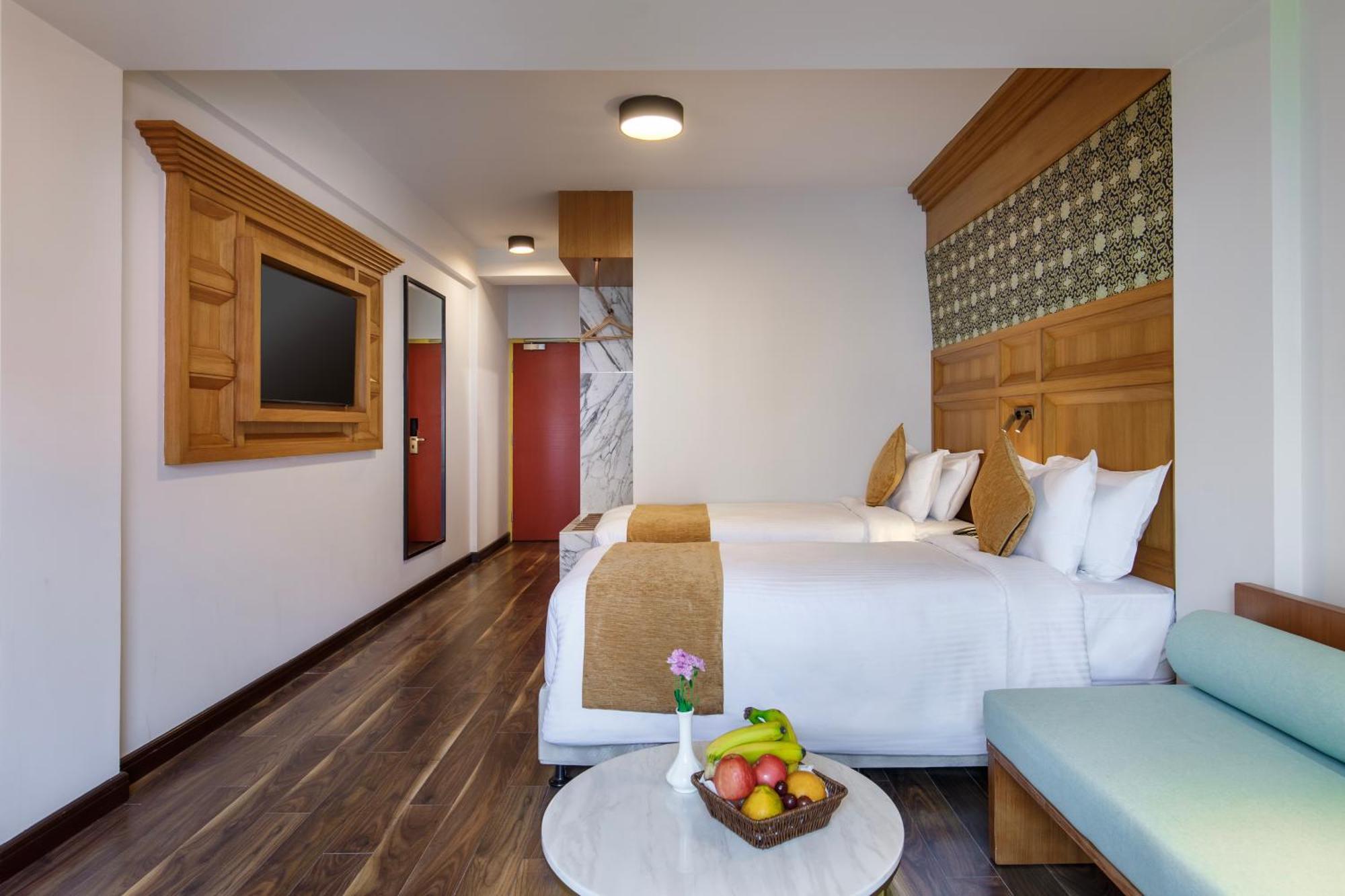 Hotel Tibet Катманду Экстерьер фото
