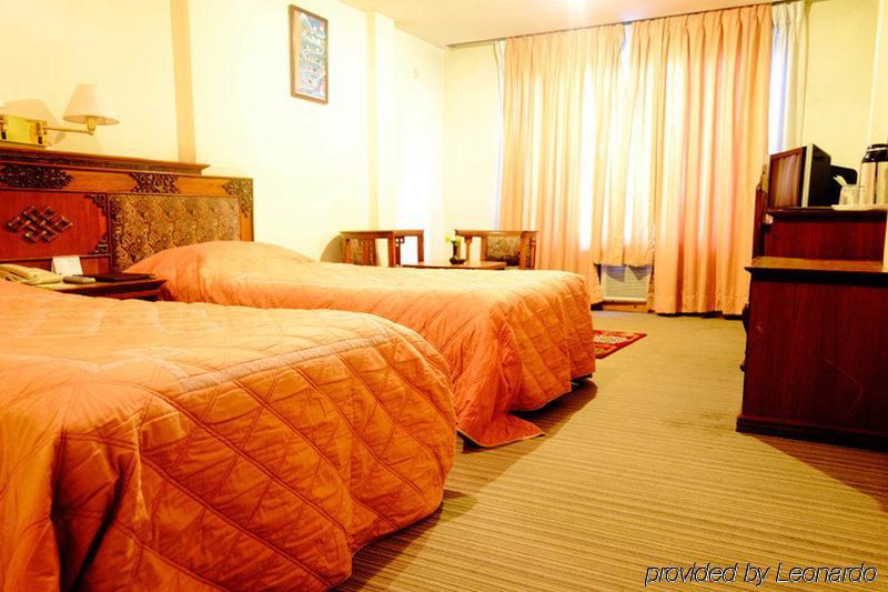 Hotel Tibet Катманду Экстерьер фото
